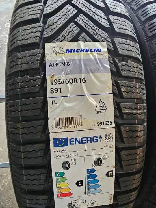 Volkswagen T-Cross I (C11), Seat Arona KJ7 , Skoda Kamiq , Skoda Scala Stahlfelgen/Zierkapen 195/60R16 89T Michelin Alpine 6 Winterreifen