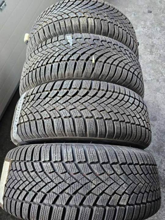 OPEL ZAFIRA Tourer C 16zoll Stahlfelgen. 215/60R16 Bridgestone Winterreifen Neuwertig