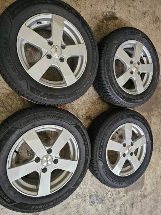 Peugeot 307 NEUE 15zoll Alufelgen, NEUE 195/65R15 TOP Ganzjahresreifen